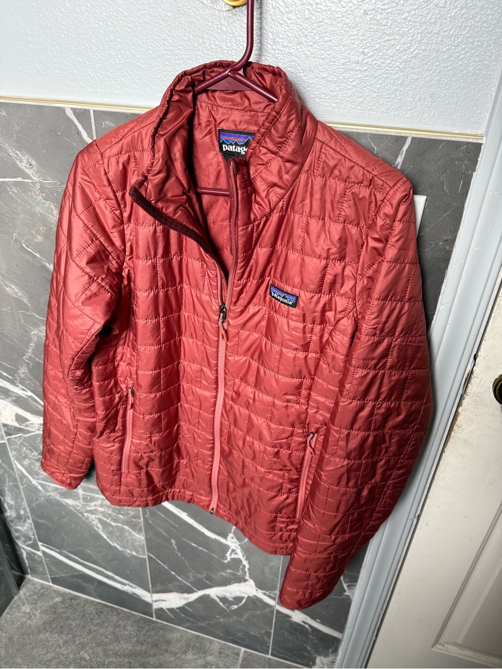Patagonia nano puff jacket